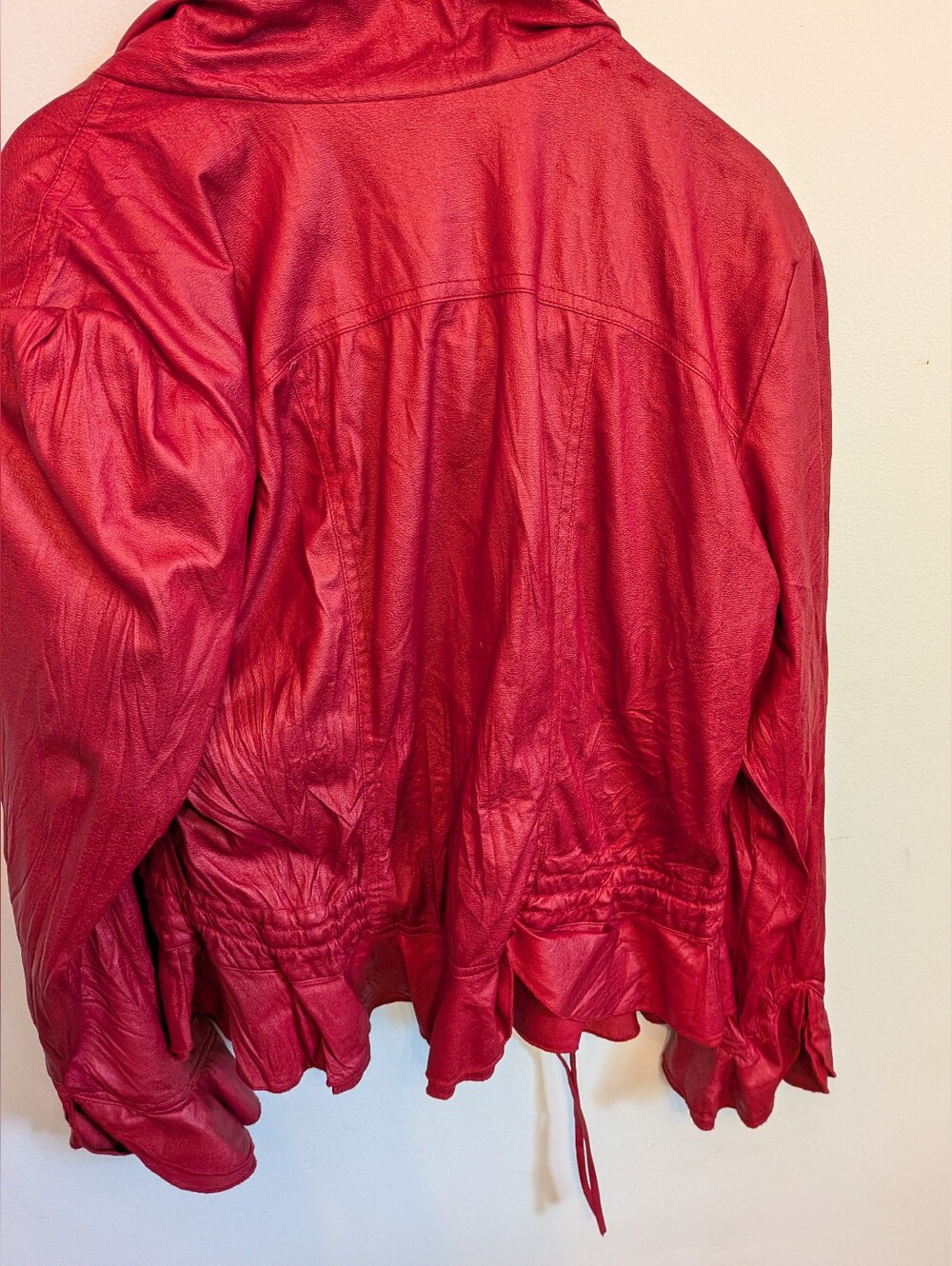 Red Ruffled Vintage Jacket - Picture 4 of 6